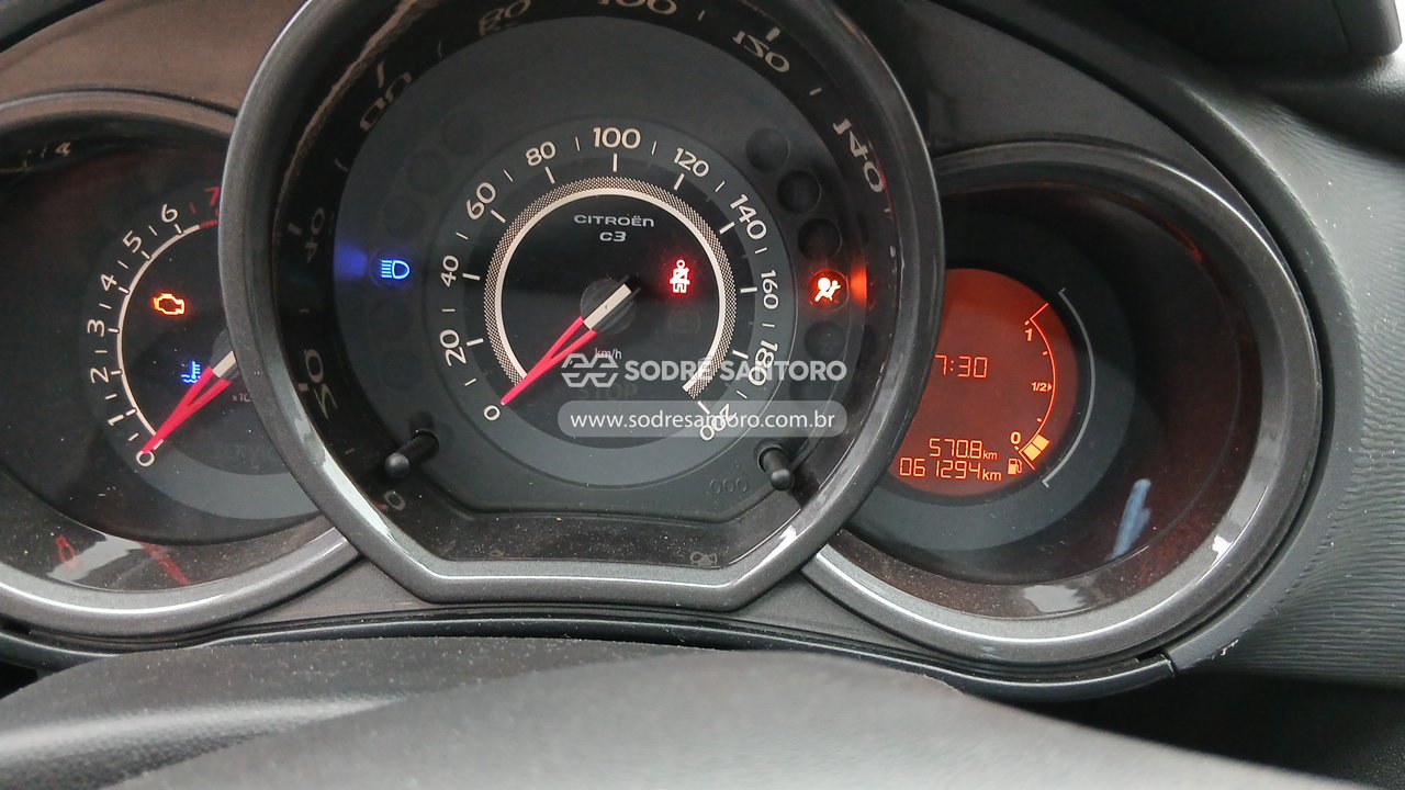 Foto 7 de 13: CITROEN - C3 90M ORIGINE 2013/2014