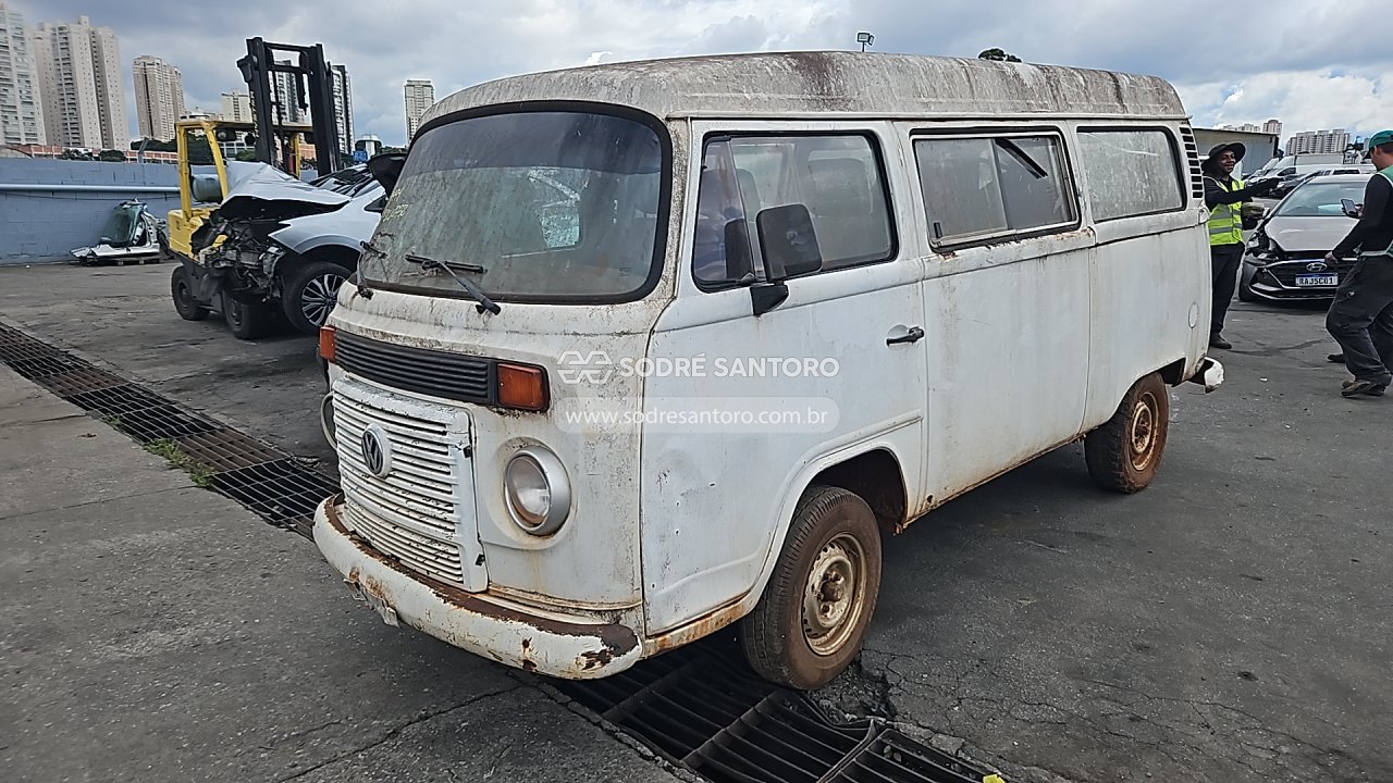 Foto 3: VOLKSWAGEN - KOMBI 2010/2011
