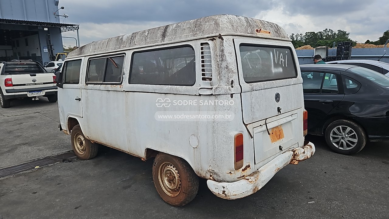 Foto 2: VOLKSWAGEN - KOMBI 2010/2011