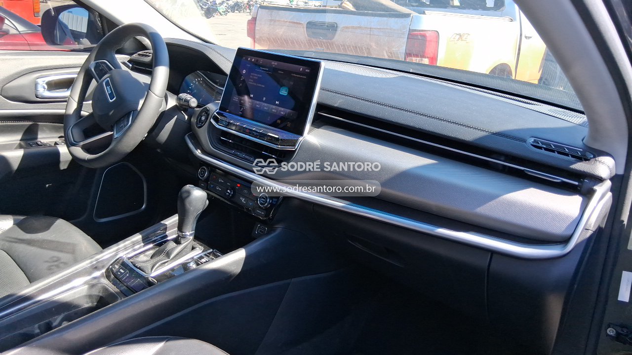 Foto 8 de 10: JEEP - COMPASS LONG TF 2021/2022