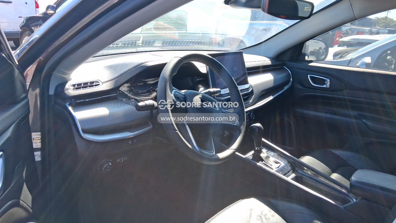 Foto 6 de 10: JEEP - COMPASS LONG TF 2021/2022