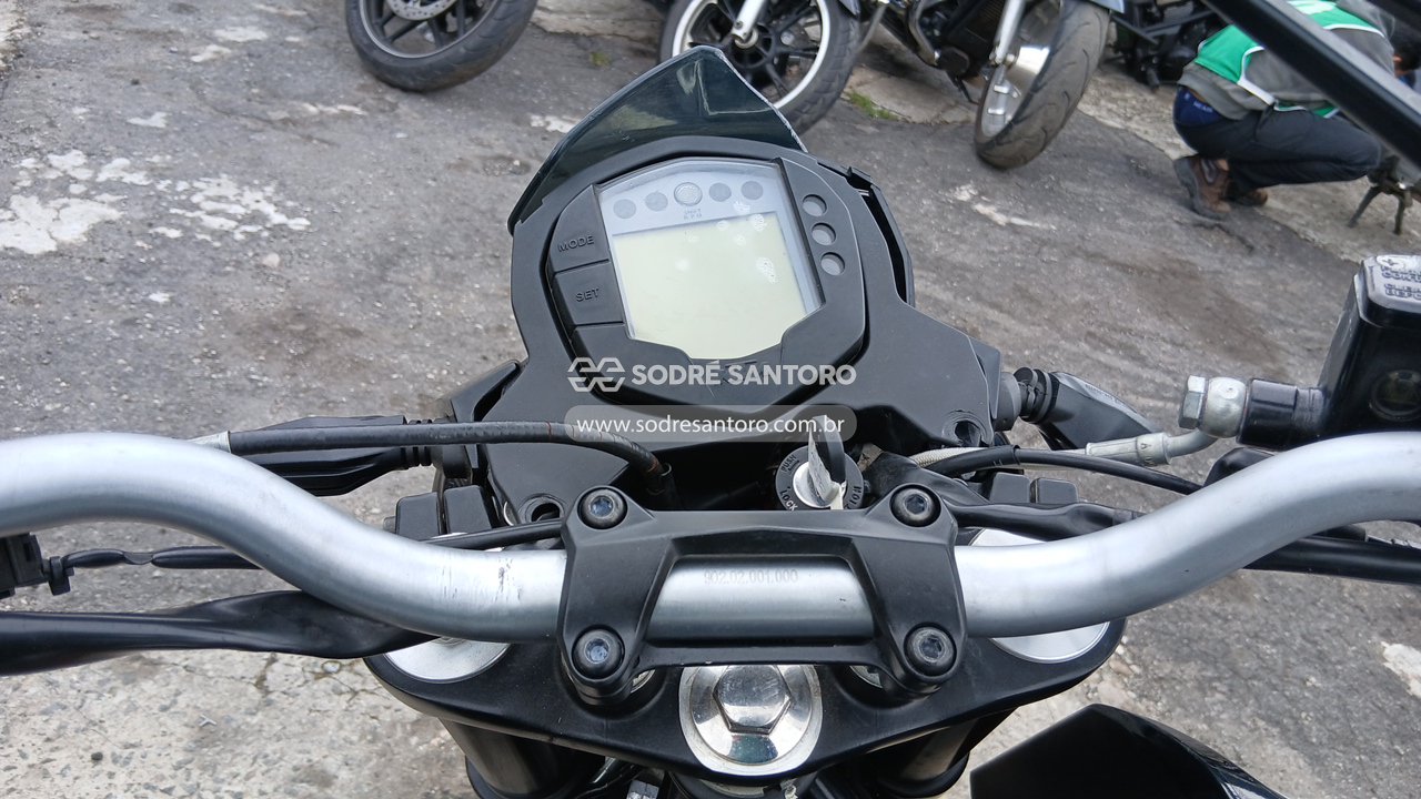 Foto 7 de 11: KTM - 200 DUKE 2018/2018