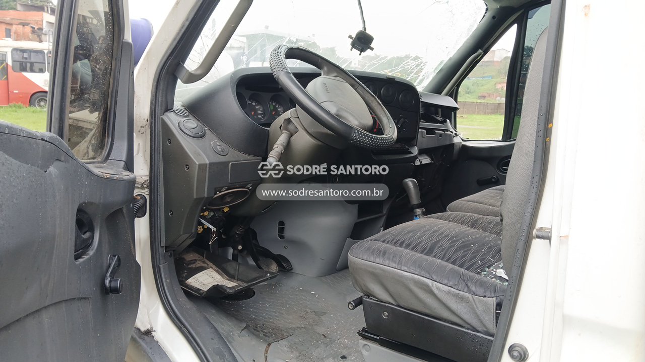 Foto 6 de 12: IVECO - DAILY 35S14HDCS 2011/2012