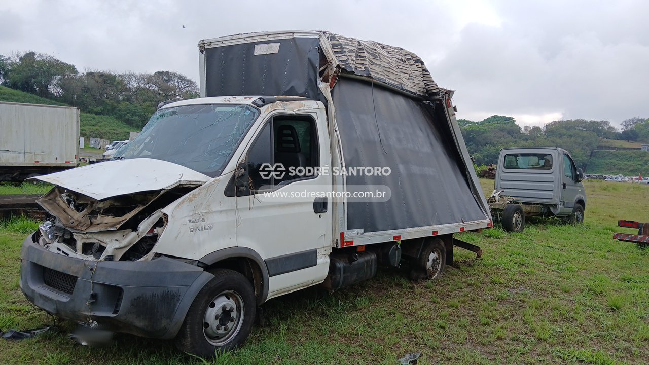 Foto 11 de 12: IVECO - DAILY 35S14HDCS 2011/2012