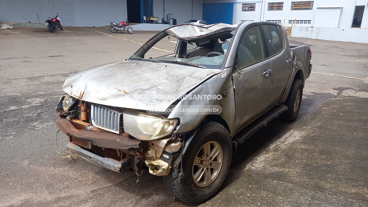 Foto 3: MITSUBISHI - L200 TRITON 3.2 D 2009/2010