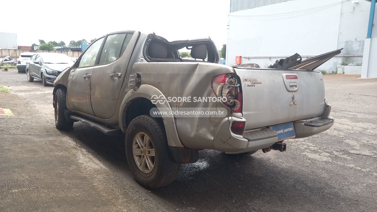Foto 2: MITSUBISHI - L200 TRITON 3.2 D 2009/2010