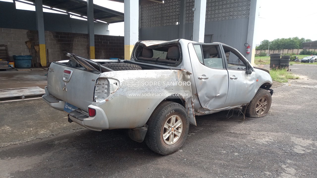 Foto 4: MITSUBISHI - L200 TRITON 3.2 D 2009/2010
