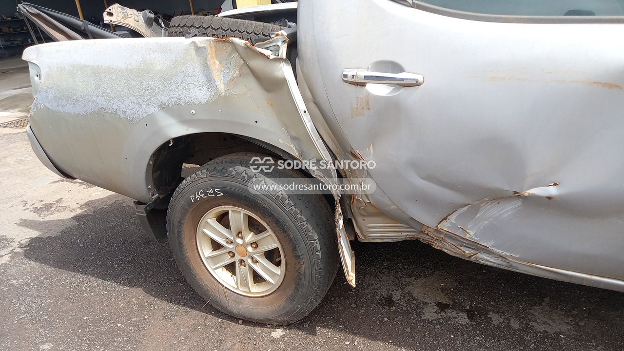 Foto 12 de 13: MITSUBISHI - L200 TRITON 3.2 D 2009/2010