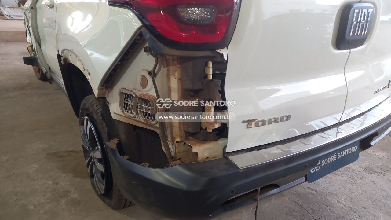 Foto 12 de 13: FIAT - TORO FREED T270 AT6 2025/2025