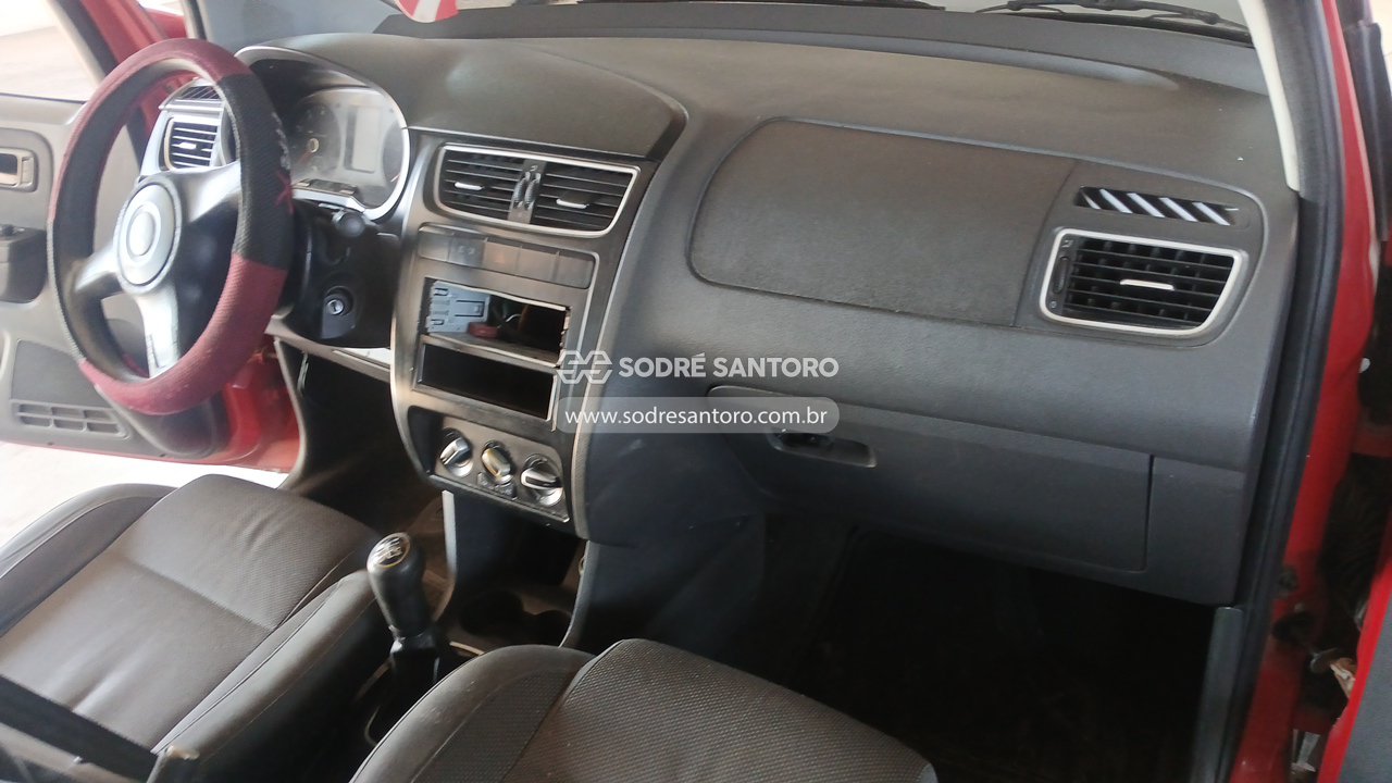 Foto 7 de 13: VOLKSWAGEN - FOX 1.0 2010/2011