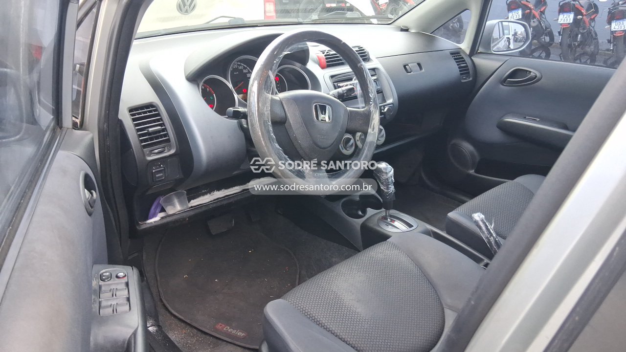 Foto 6 de 13: HONDA - FIT LX 2006/2007