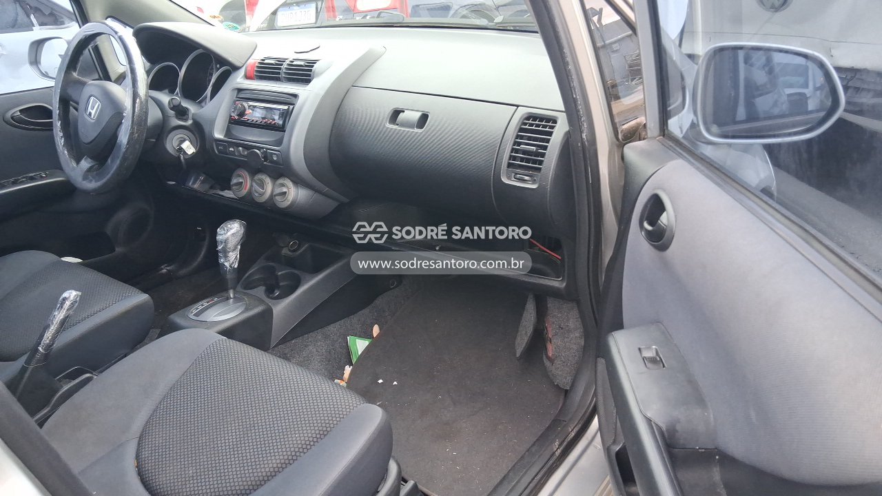 Foto 8 de 13: HONDA - FIT LX 2006/2007