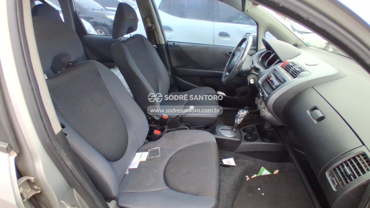 Foto 9 de 13: HONDA - FIT LX 2006/2007