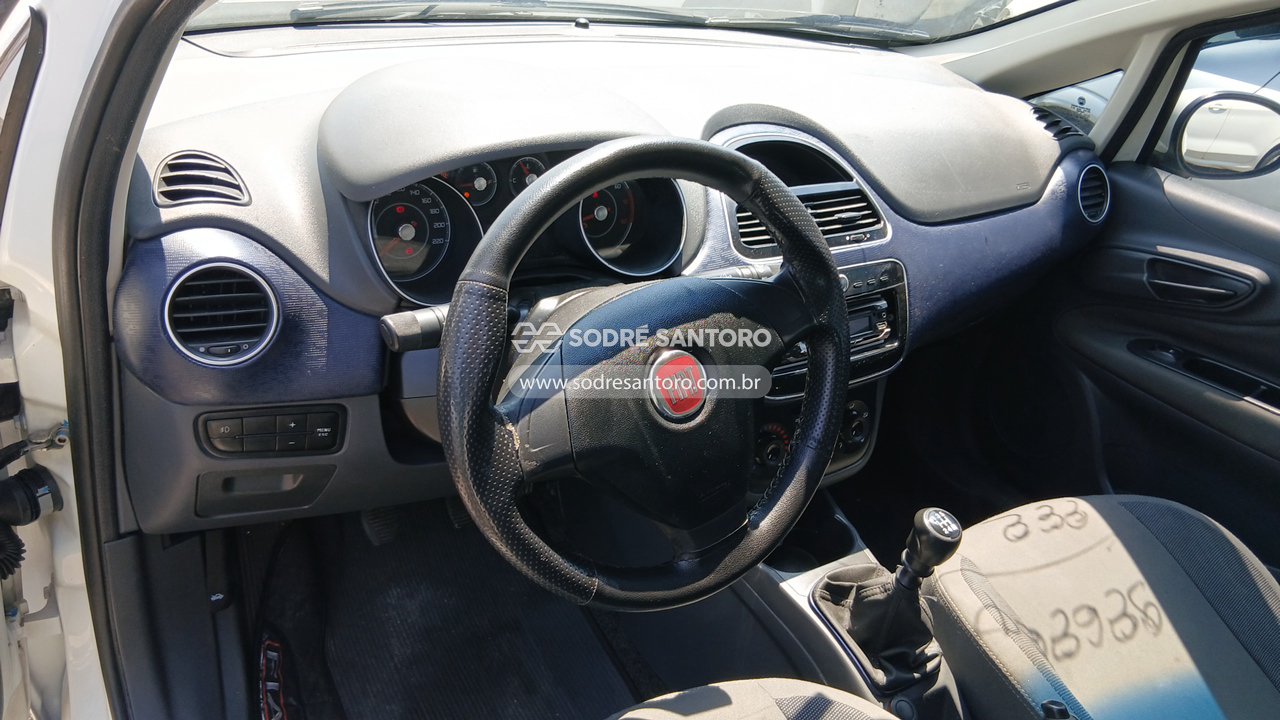 Foto 6 de 13: FIAT - PUNTO ATTRACTIVE 2013/2013