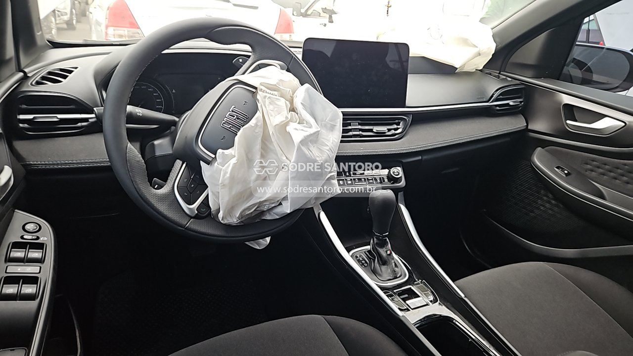 Foto 10 de 13: FIAT - FASTBACK AUDACE HYB 2025/2026