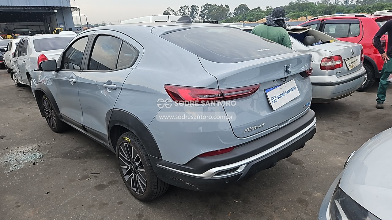 Foto 2: FIAT - FASTBACK AUDACE HYB 2025/2026