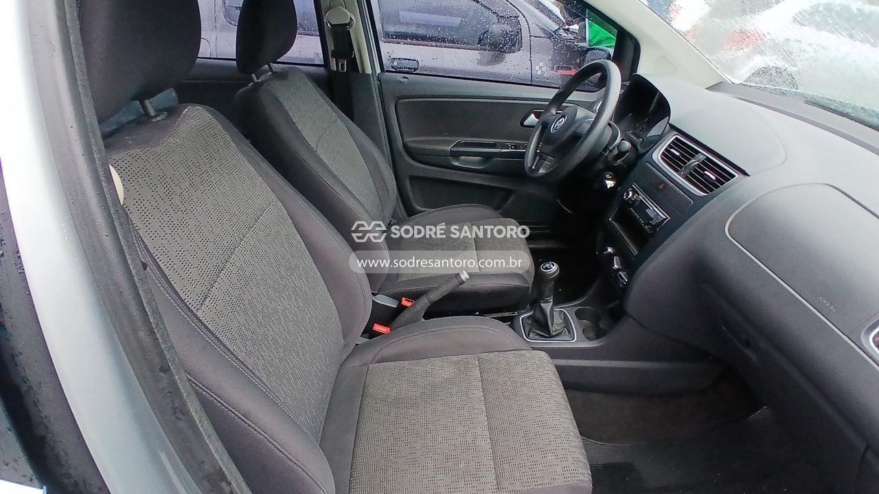 Foto 8 de 13: VOLKSWAGEN - FOX 1.6 2013/2013