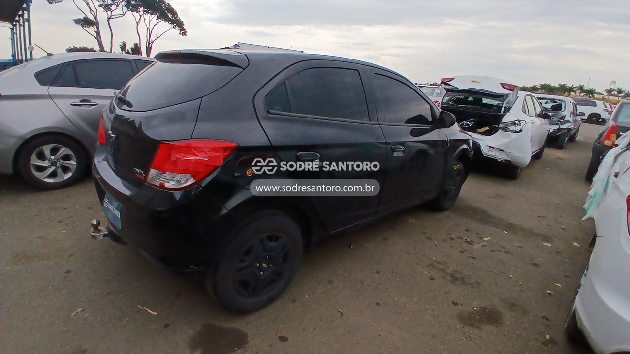 Foto 4: CHEVROLET - ONIX 1.0MT LS 2014/2015