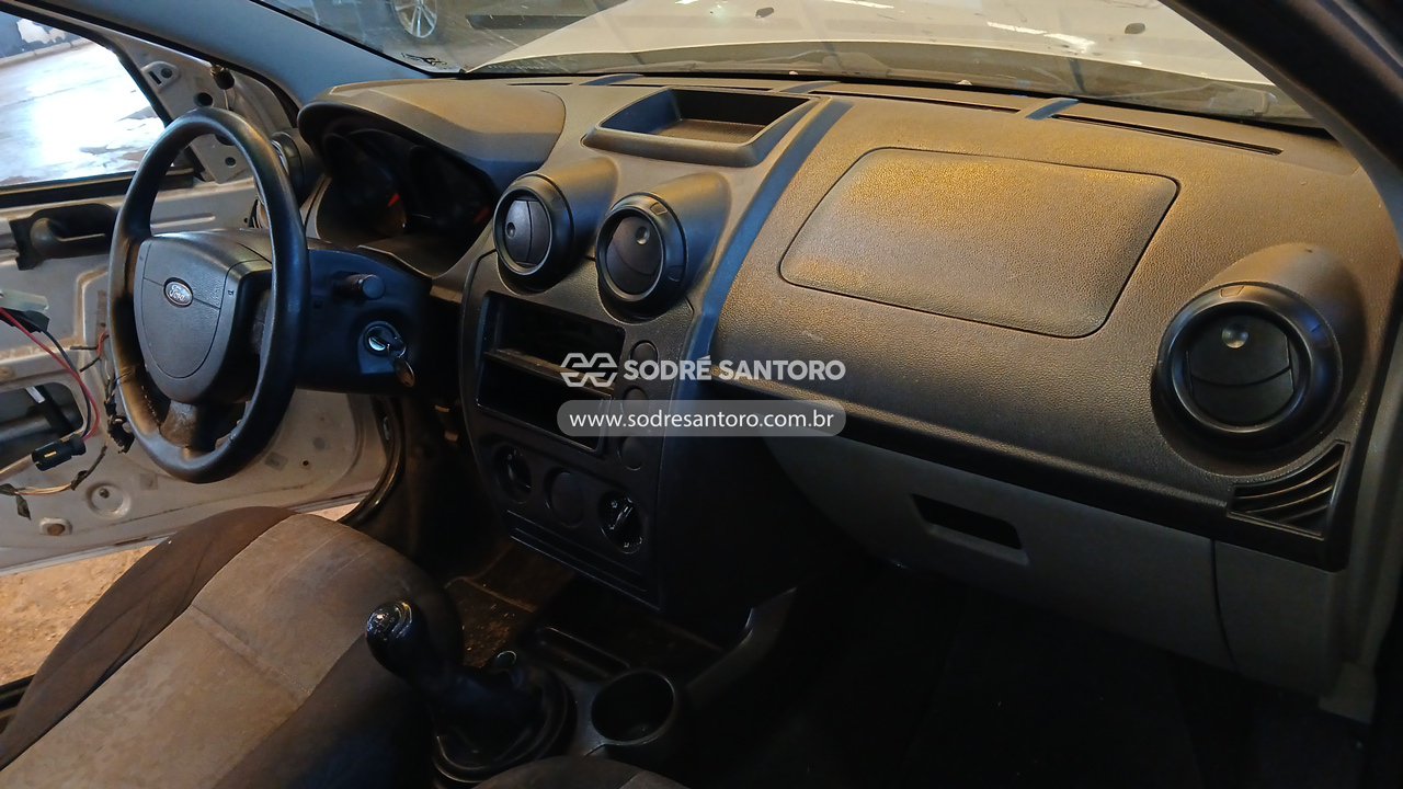 Foto 6 de 13: FORD - FIESTA SEDAN FLEX 2008/2008