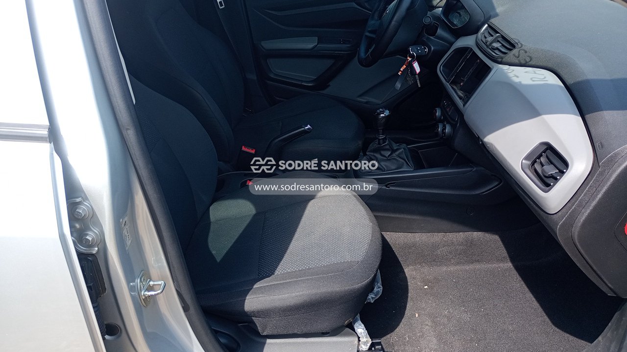 Foto 9 de 13: CHEVROLET - PRISMA 10MT JOYE 2016/2017