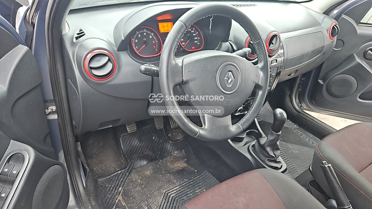 Foto 6 de 13: RENAULT - SANDERO STW 16HP 2014/2014