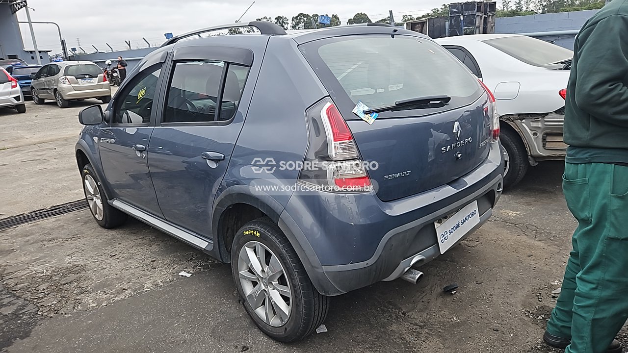 Foto 2: RENAULT - SANDERO STW 16HP 2014/2014