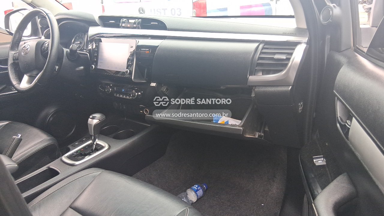 Foto 8 de 10: TOYOTA - HILUX CDSRVA4FD 2021/2021