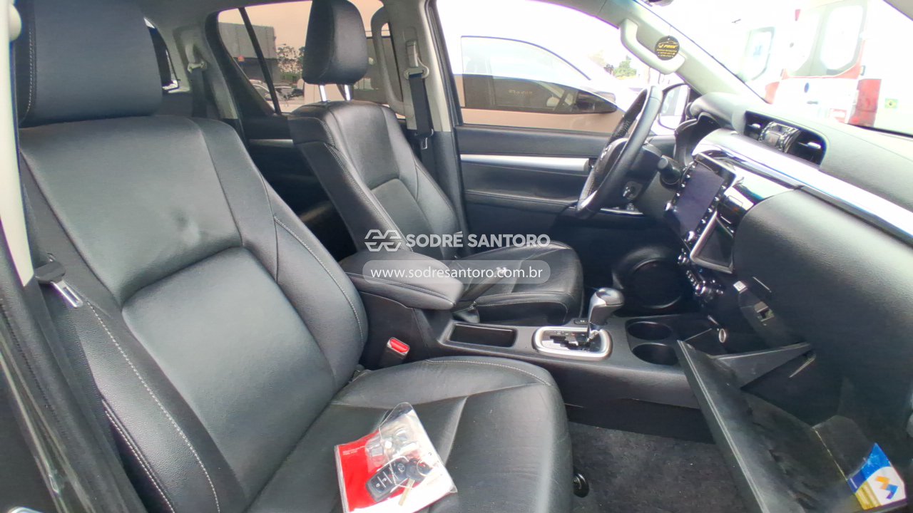 Foto 9 de 10: TOYOTA - HILUX CDSRVA4FD 2021/2021