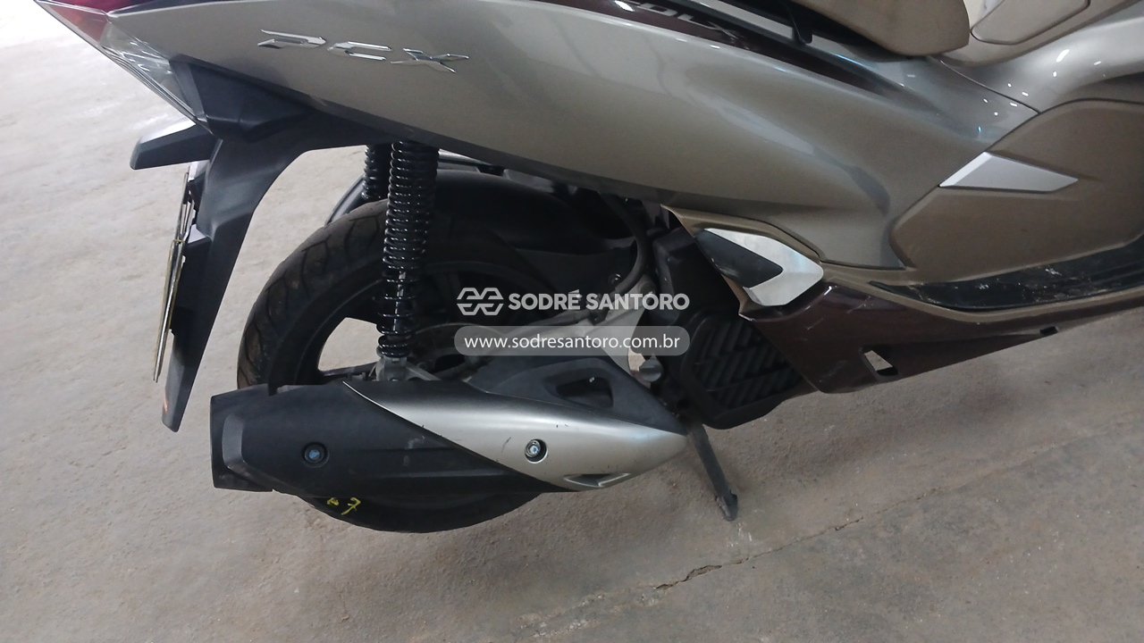 Foto 9 de 11: HONDA - PCX 150 DLX ABS 2022/2022