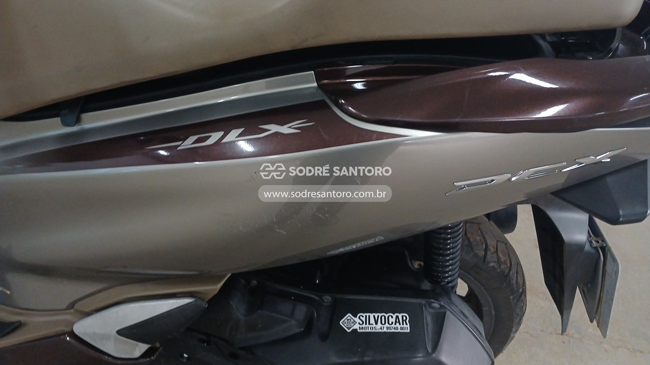 Foto 10 de 11: HONDA - PCX 150 DLX ABS 2022/2022