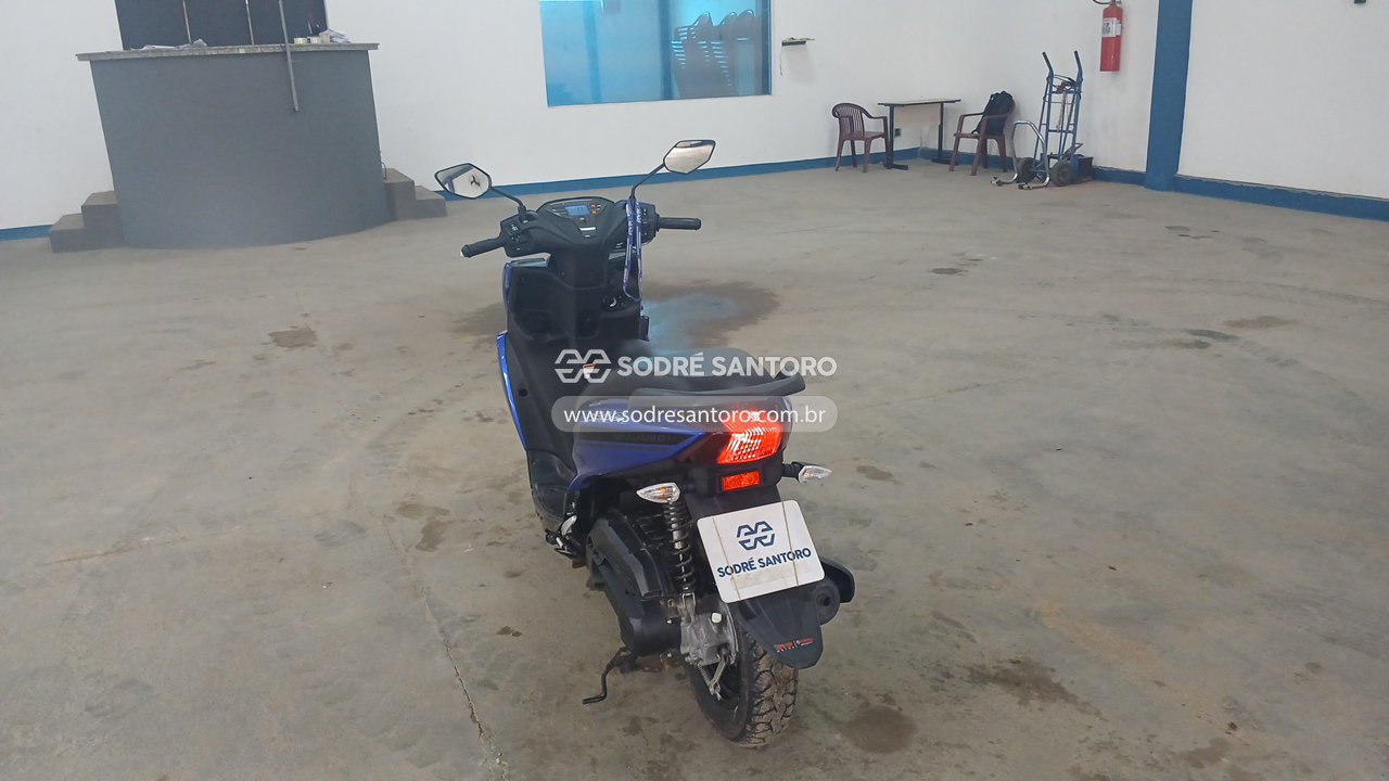 Foto 2: YAMAHA - FLUO 125 2023/2024