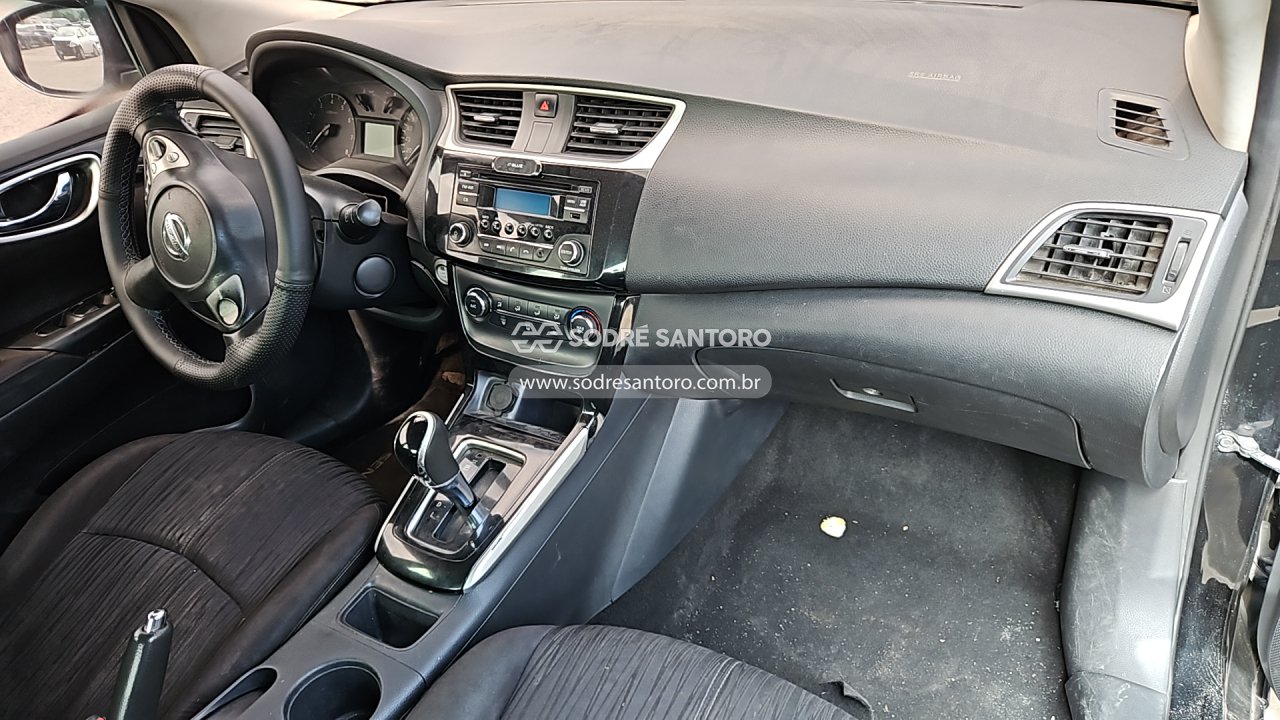Foto 7 de 13: NISSAN - SENTRA 20S CVT 2016/2017