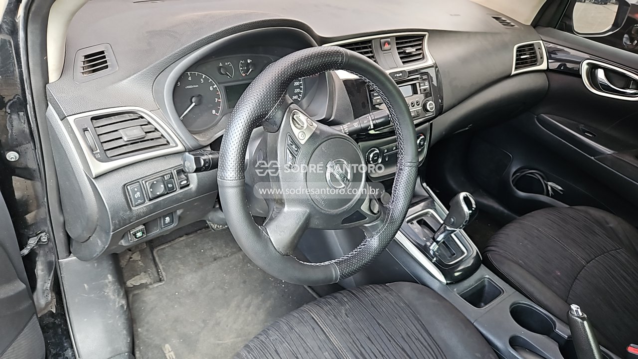 Foto 6 de 13: NISSAN - SENTRA 20S CVT 2016/2017