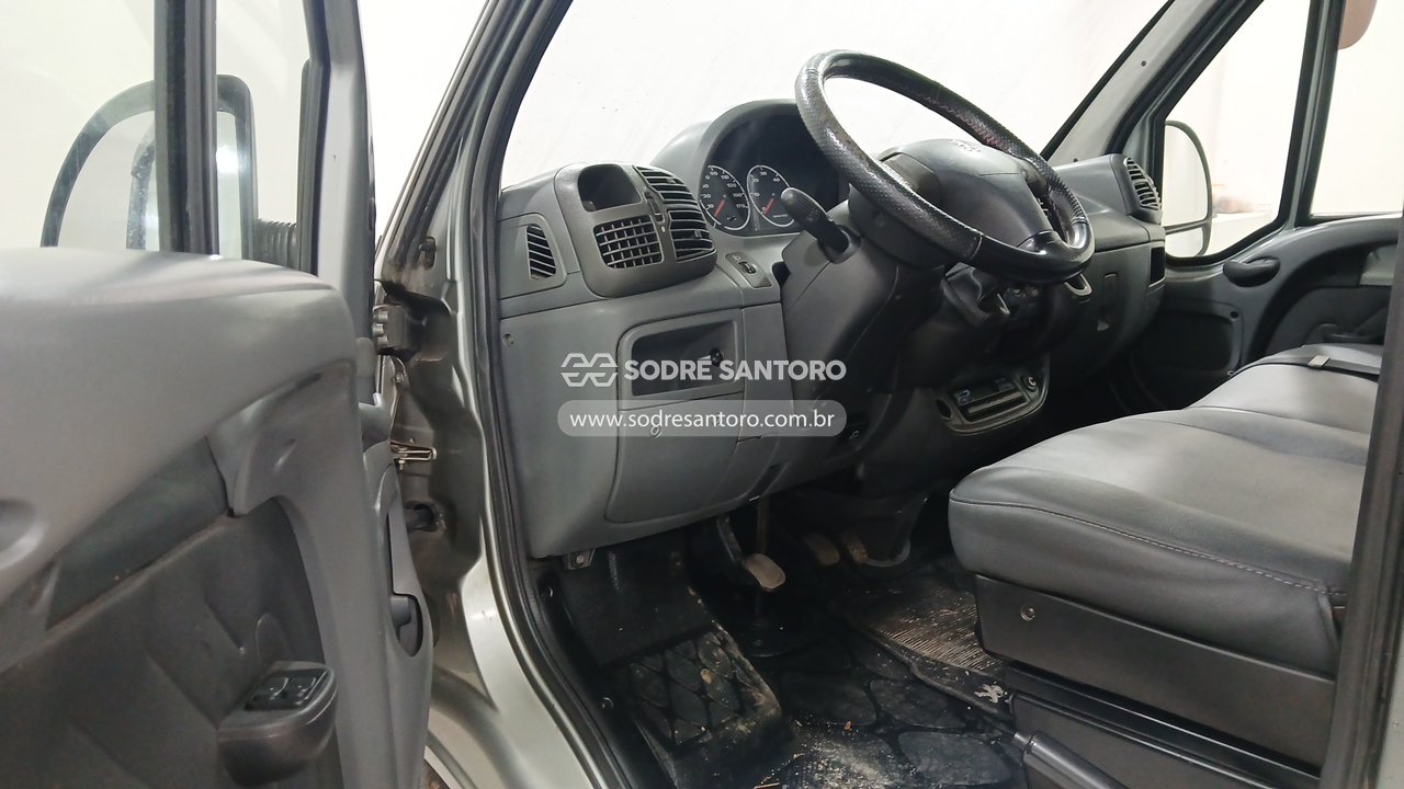 Foto 6 de 13: PEUGEOT - BOXER M330M 23S 2012/2013