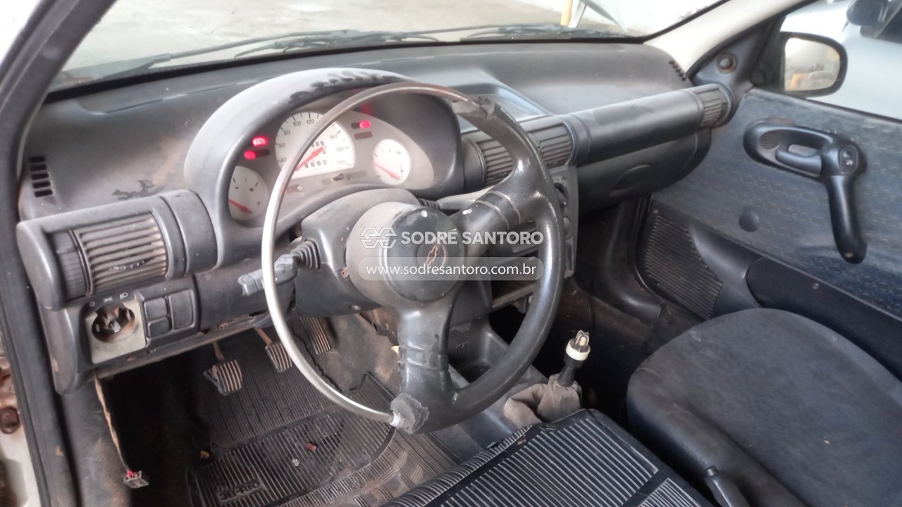 Foto 6 de 13: CHEVROLET - CORSA WIND 2002/2002