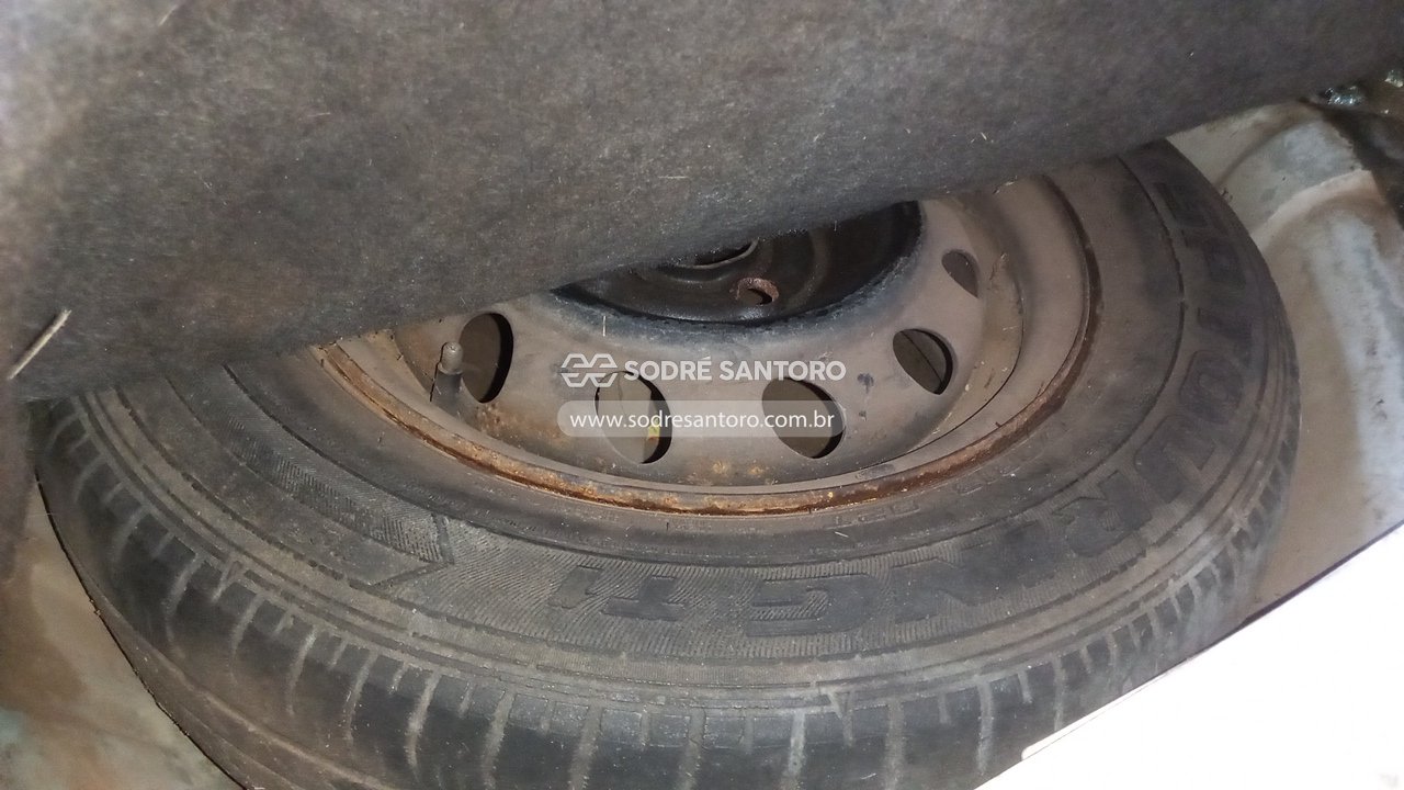 Foto 10 de 13: CHEVROLET - CORSA WIND 2002/2002