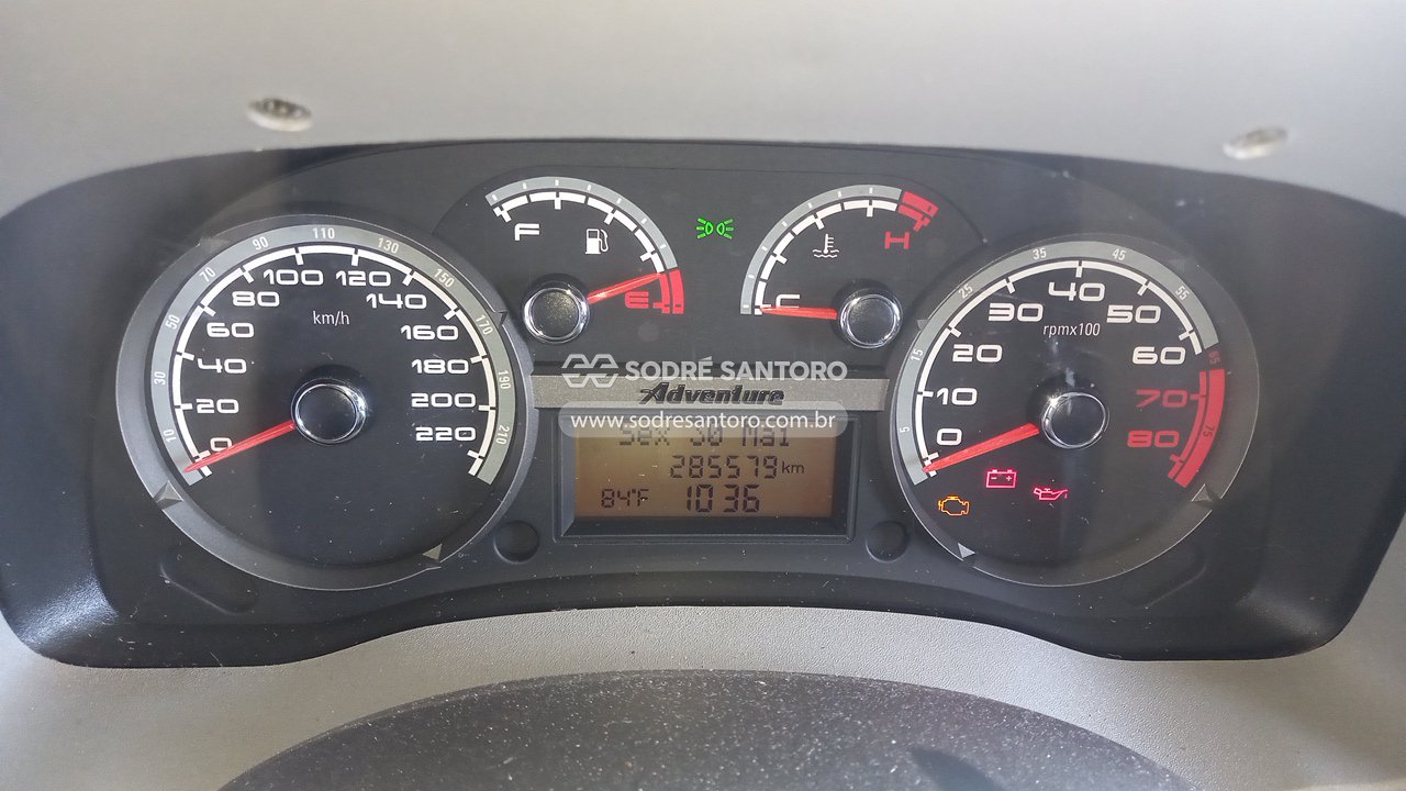 Foto 7 de 13: FIAT - DOBLO ADV 1.8 FLEX 2010/2011