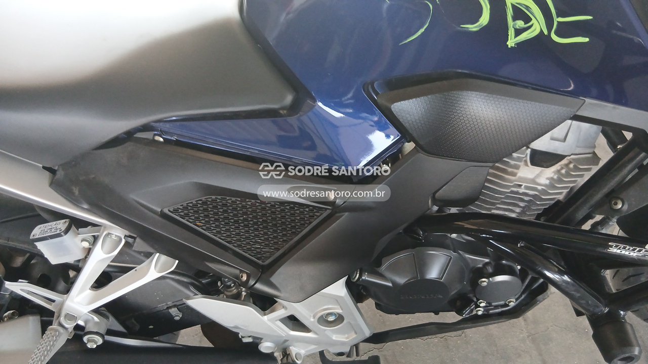 Foto 11 de 12: HONDA - CB300F TWISTER ABS 2026/2026