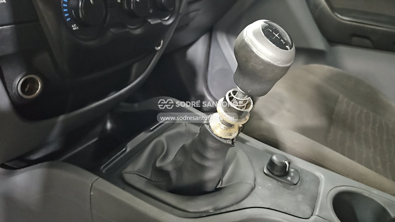 Foto 11 de 13: FORD - RANGER XL CD4 22H 2014/2015
