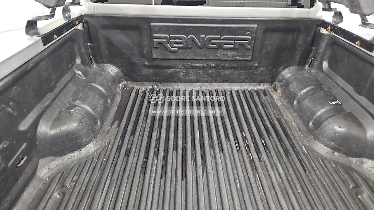 Foto 12 de 13: FORD - RANGER XL CD4 22H 2014/2015