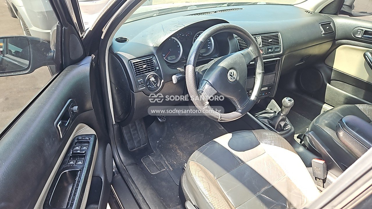 Foto 6 de 13: VOLKSWAGEN - GOLF 1.6 SPORTLINE 2007/2008