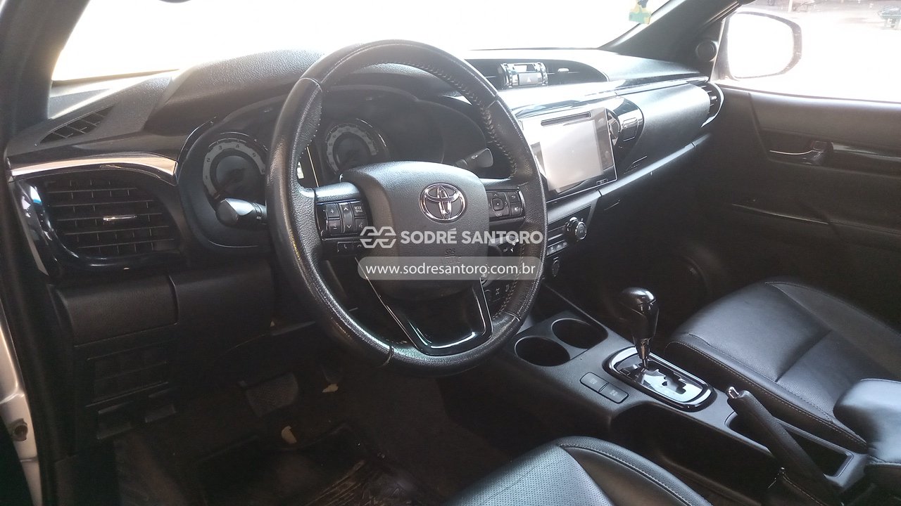 Foto 6 de 13: TOYOTA - HILUX CDSRXA4FD 2018/2019