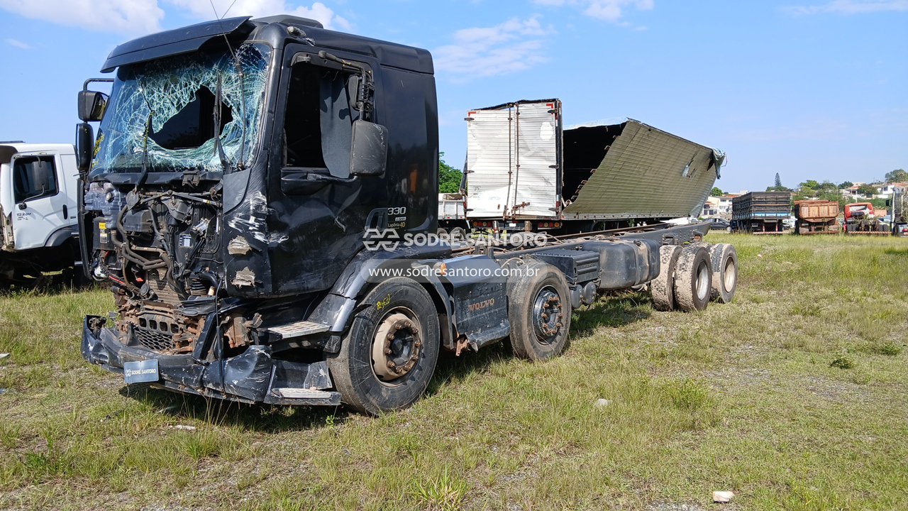 Foto 3: VOLVO - VM 330 8X2R 2021/2021