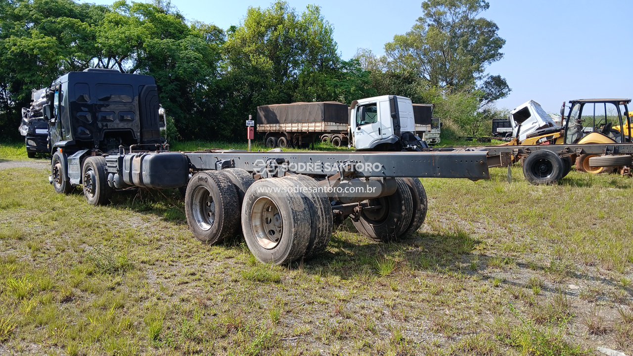 Foto 2: VOLVO - VM 330 8X2R 2021/2021