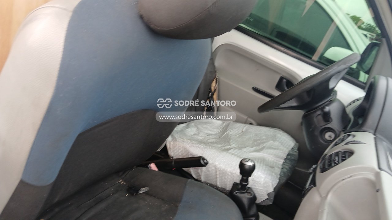 Foto 8 de 8: RENAULT - KGOO EXPRESS16 2013/2014