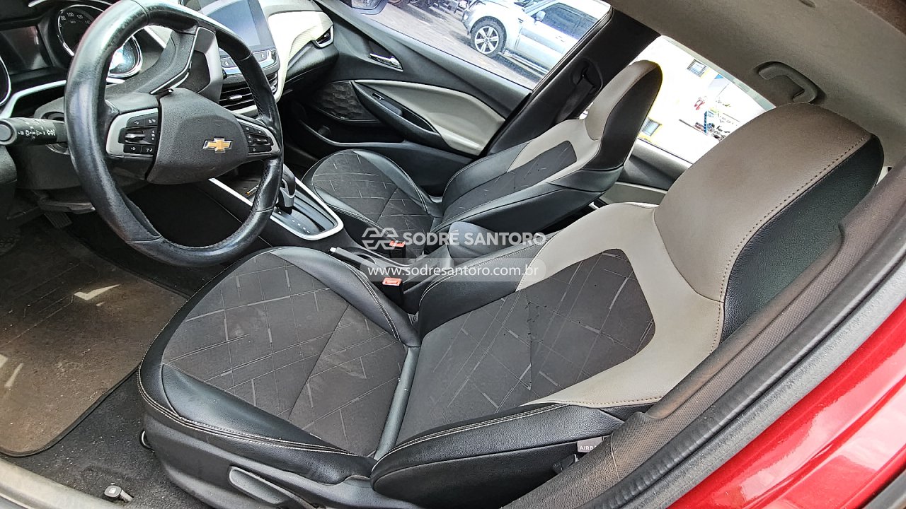 Foto 8 de 13: CHEVROLET - ONIX PLUS 10TAT PR1 2019/2020