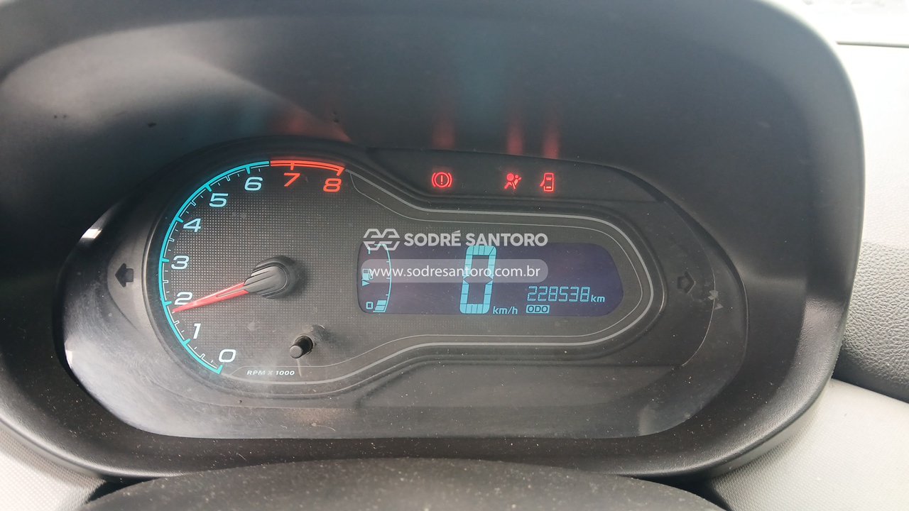 Foto 7 de 13: CHEVROLET - ONIX 1.4MT LT 2017/2018