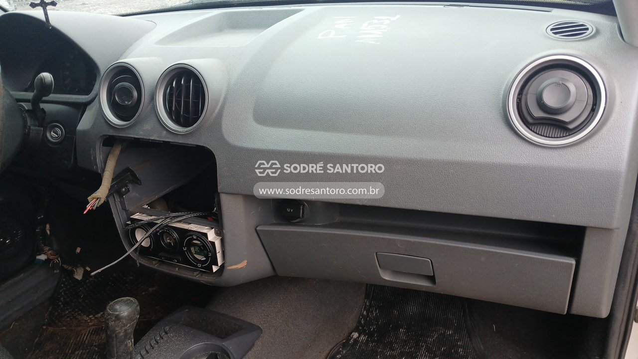 Foto 7 de 13: VOLKSWAGEN - GOL 1.0 2012/2013