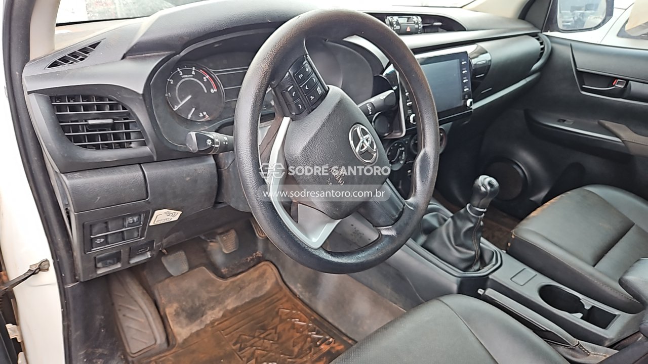 Foto 6 de 13: TOYOTA - HILUX 2023/2023