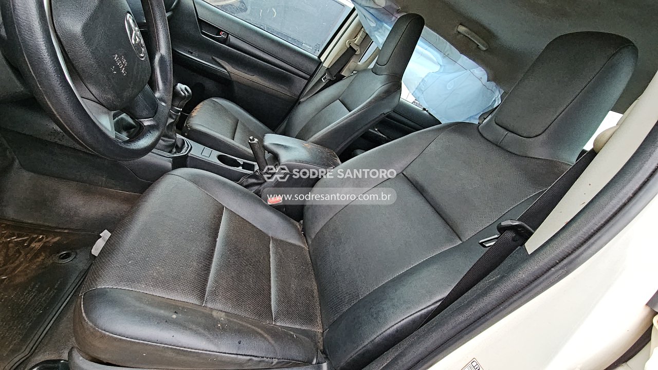 Foto 8 de 13: TOYOTA - HILUX 2023/2023